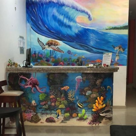 Hostal Playa Imperial 만타 외부 사진